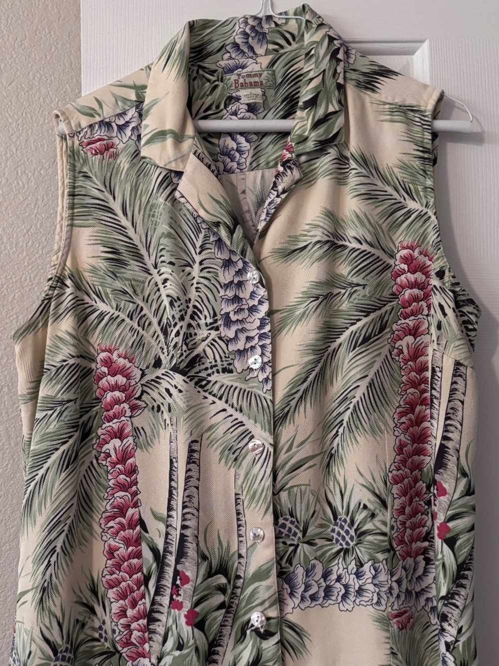 Tommy Bahama women's blouse